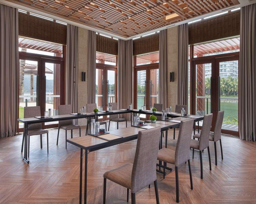 Hotel Grand Hyatt Shenzhou Peninsula Wanning Servizi foto